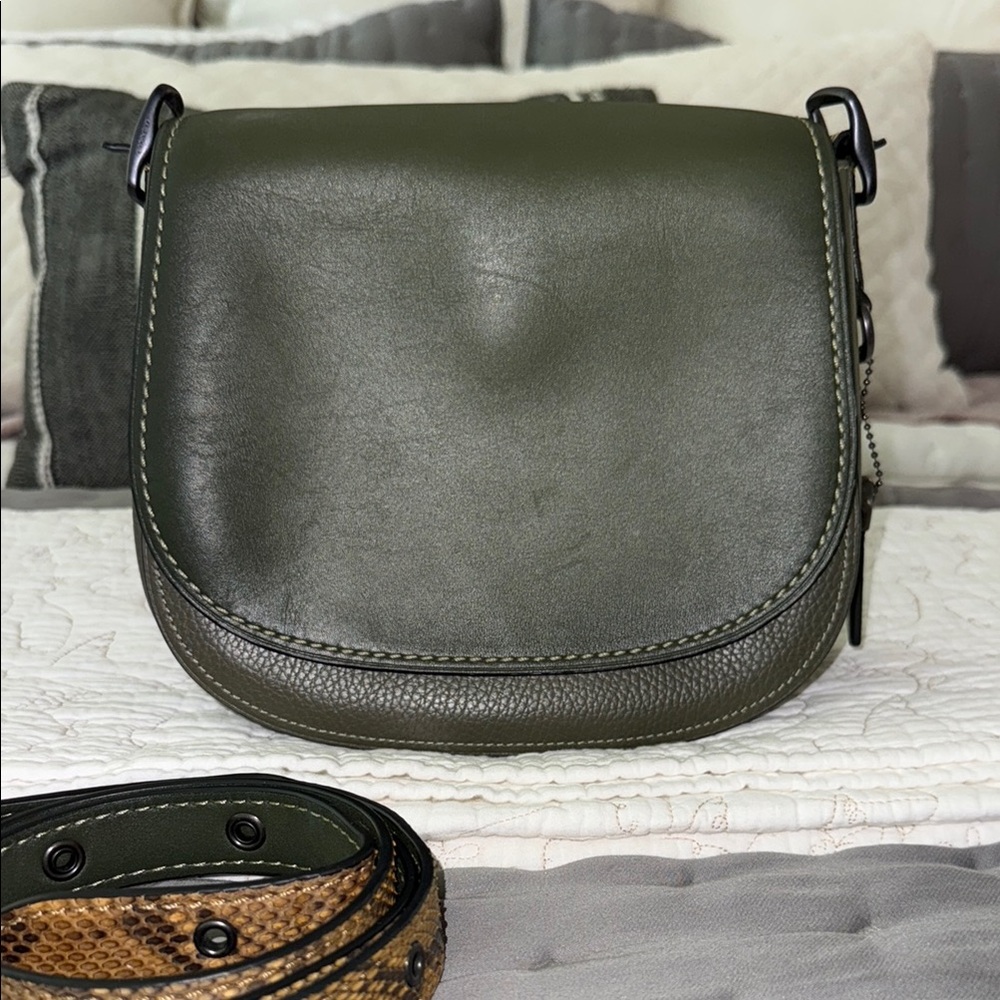 Coach 1941 Saddle 23 Olive/Snake Exotic